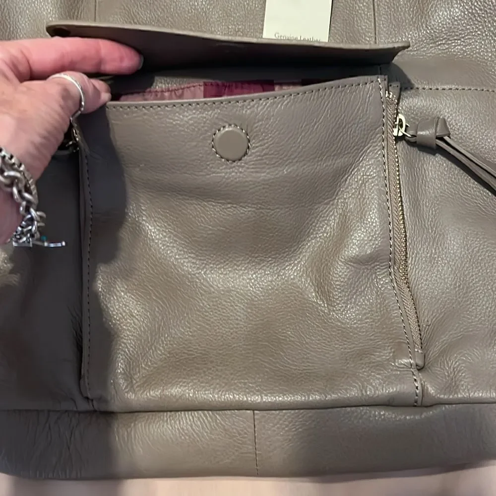 NWT Kooba large roomy lots of pockets expandable zip close satchel in taupe